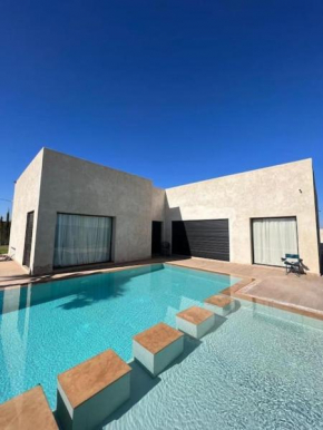 Villa Mia, Piscine chauffée, parking,Iptv